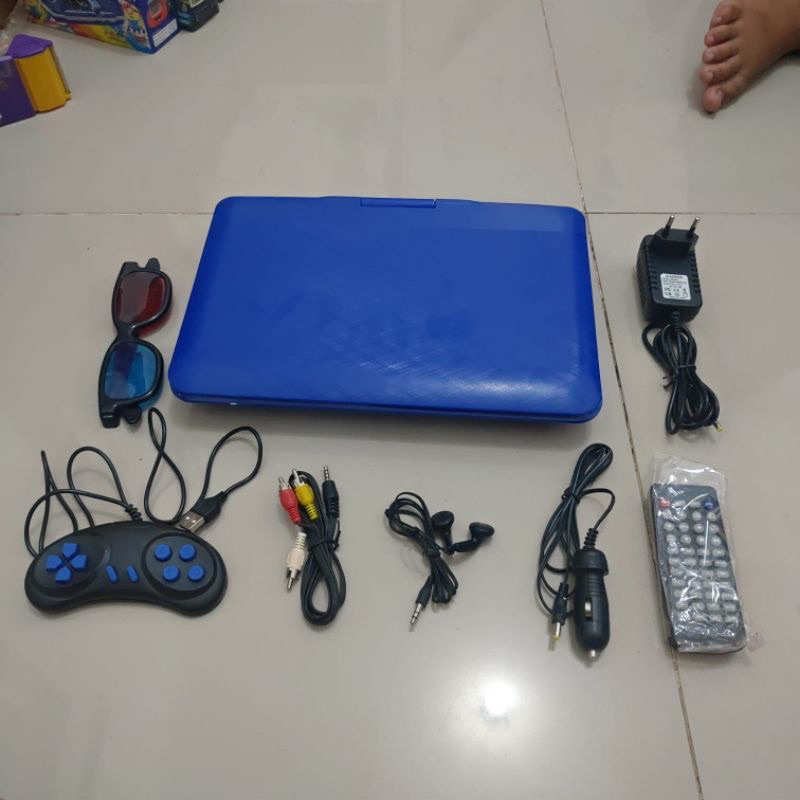 EVD / DVD Player game 400 edukasi anak nitendo  Portable Fleco 7,8" FL-780