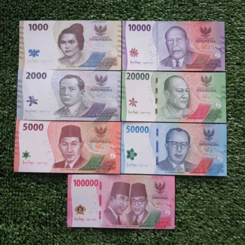 replika uang / uang mainan mirip asli