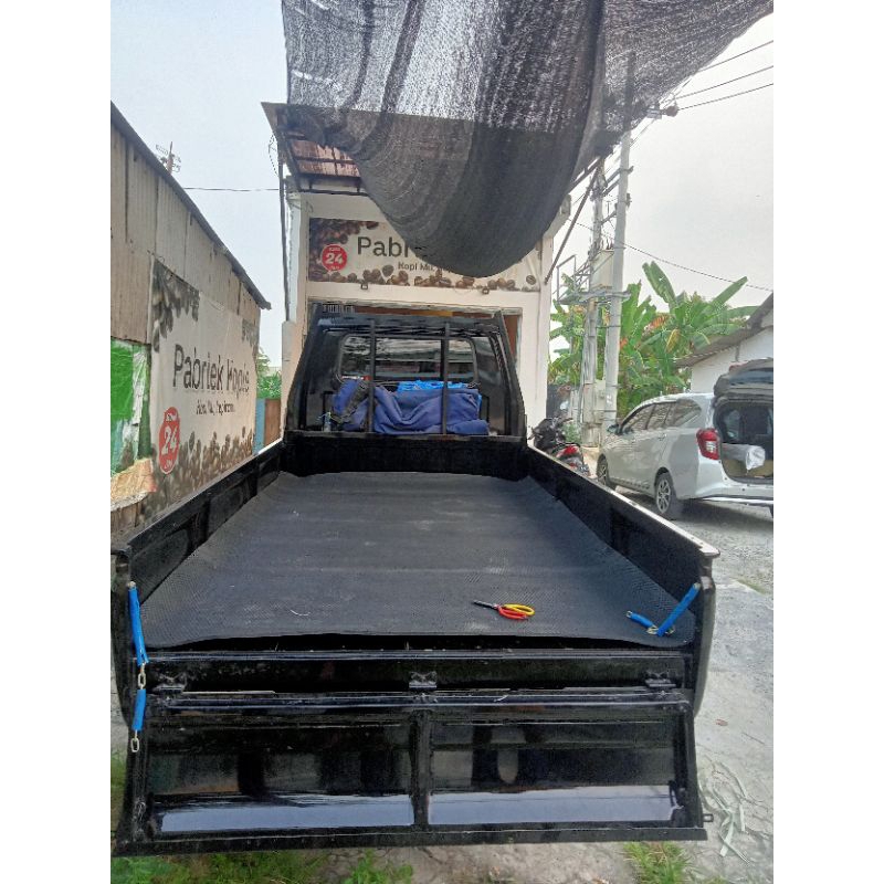 Karpet Bak Pick Up L300 Euro 2 ukuran 165 cm x 250 cm Bahan Karet