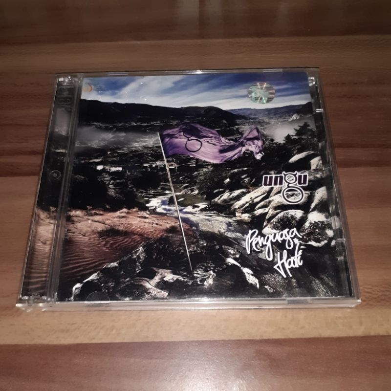 CD UNGU - Penguasa Hati