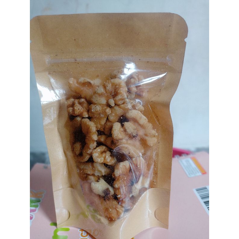 

Kacang Walnut granara
