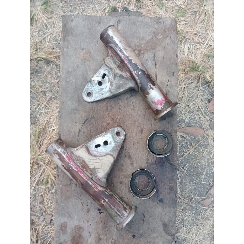 dudukan lampu depan Yamaha l2super ori