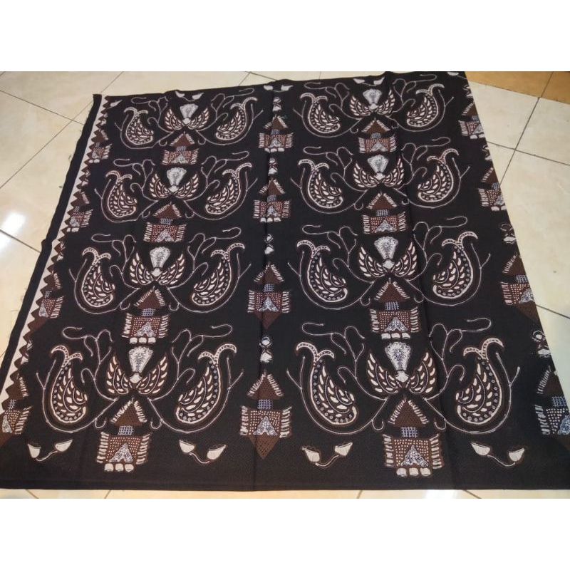 Kain Batik Solo Semi Tulis motif krakal daun