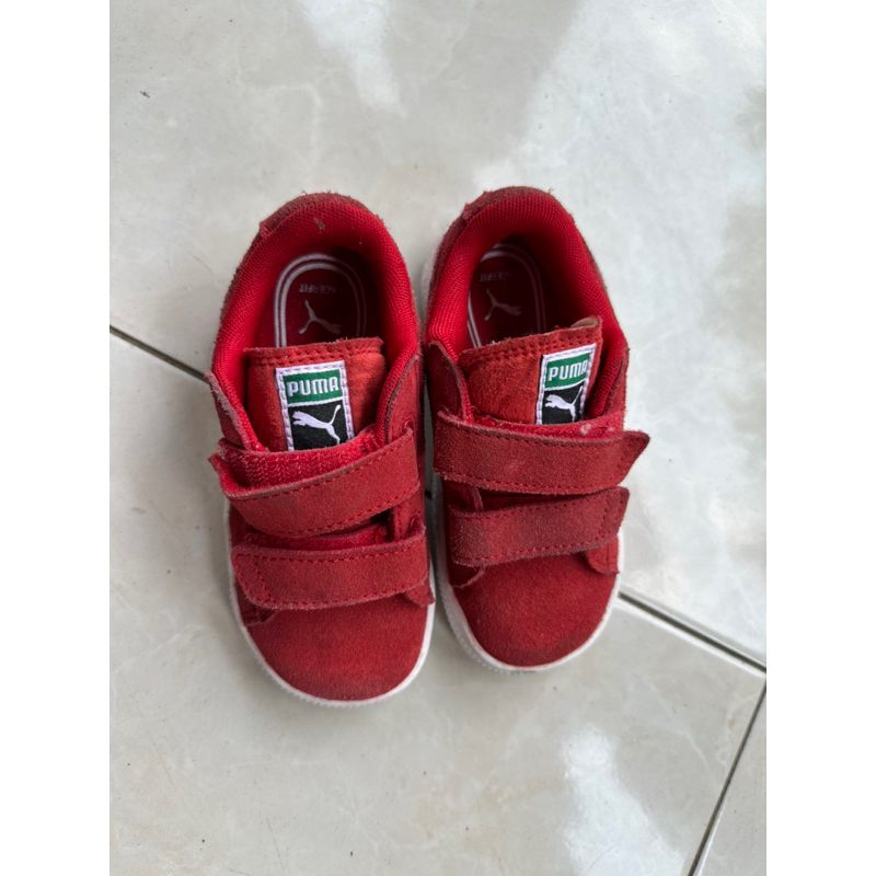 Preloved Puma kids shoes red