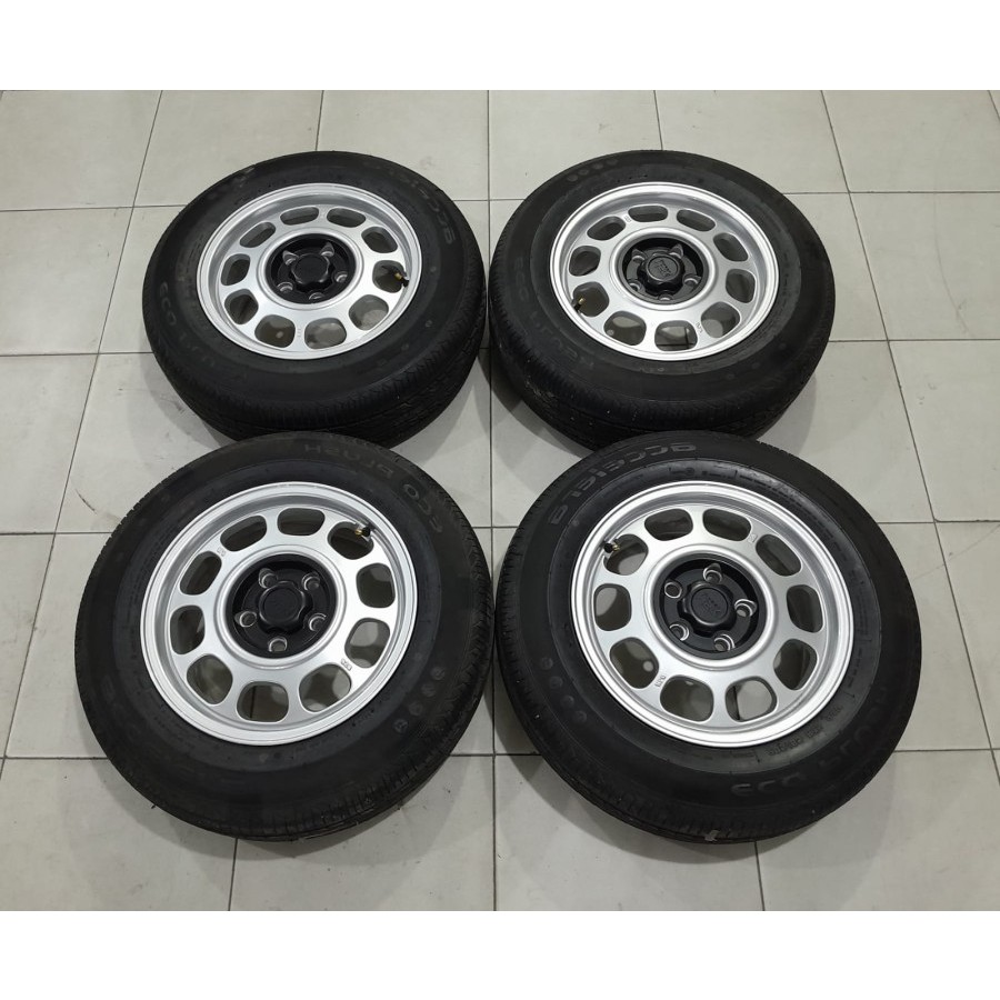 Velg Mobil Bekas Ring 15 Lubang 5 R15X7 5X114,3 BAN 205 65 R15