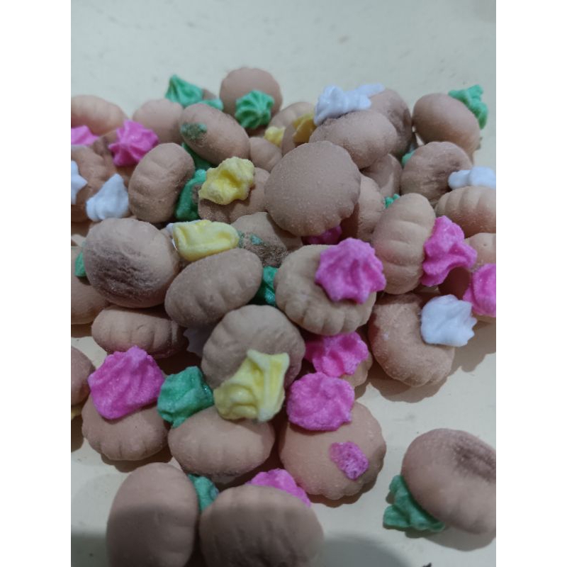 

BISKUIT GEM ROSE /kuemonas (warna warni) isi 200gr