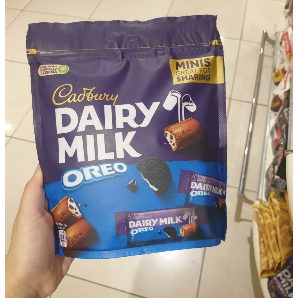 

Cadbury Dairy Milk Oreo Chocolate Minis 159.5g