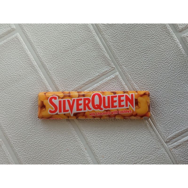 

Silverqueen Milk Chocolate With Cashews 25 gr