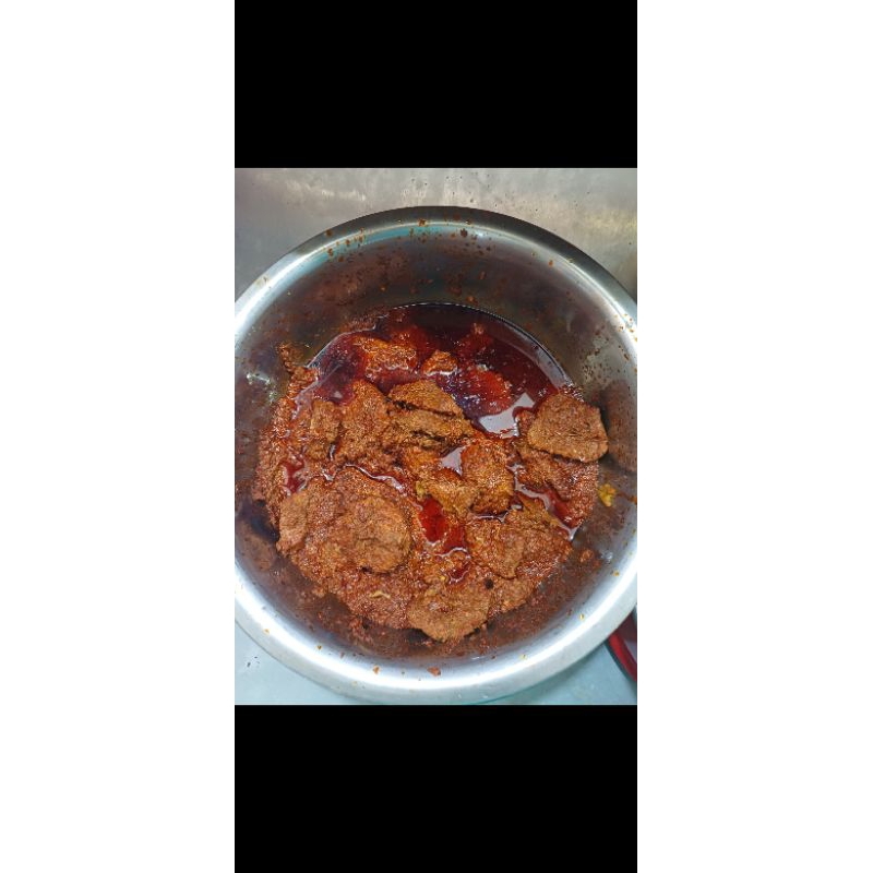 

rendang daging asli buatan padang dan bumbu asli sumatera..isi 1 pcs rendang daging sapi