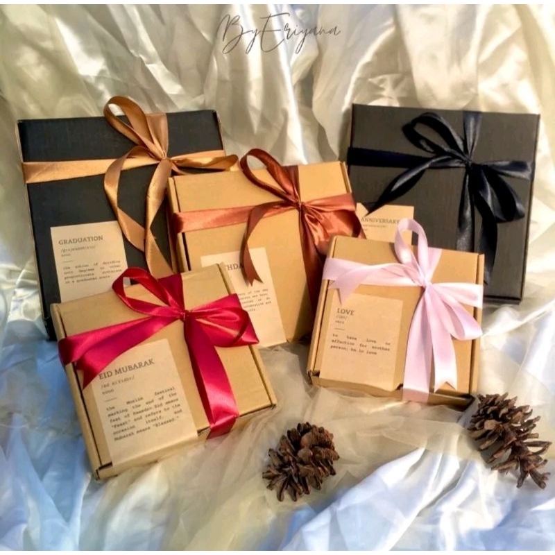 

BOX KADO/ BOX HEMPERS UKURAN 12 S-R