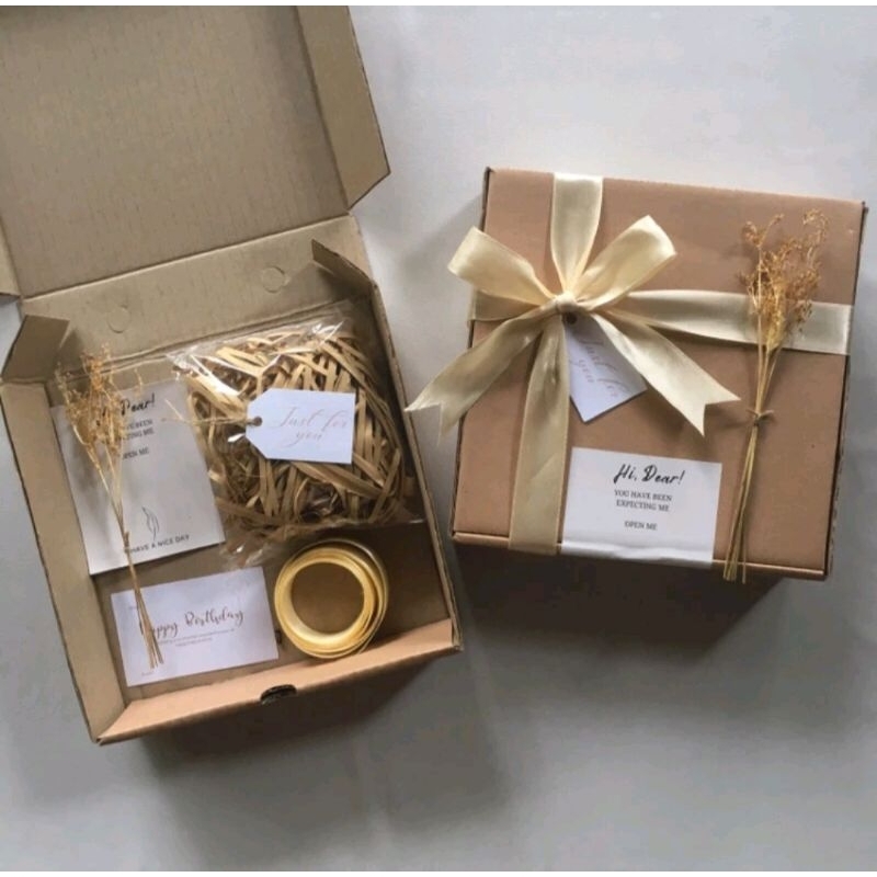 

BOX KADO KOTAK UKURAN 16 SMPARNA