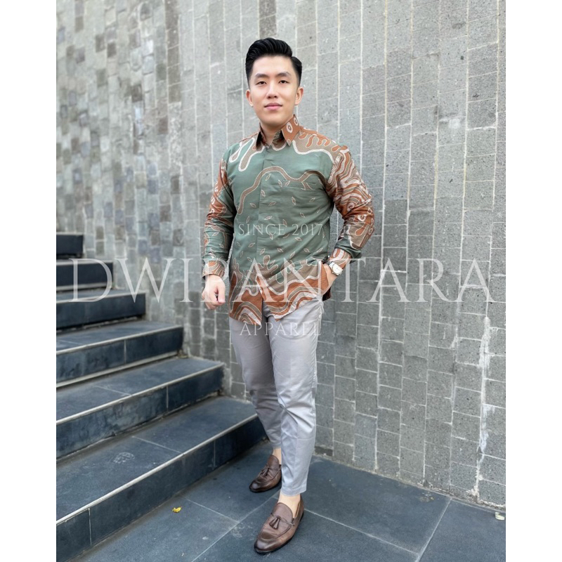 Batik Calang Sage Green Terakota, Batik Pria Premium, Lengan Panjang, Katun Furing