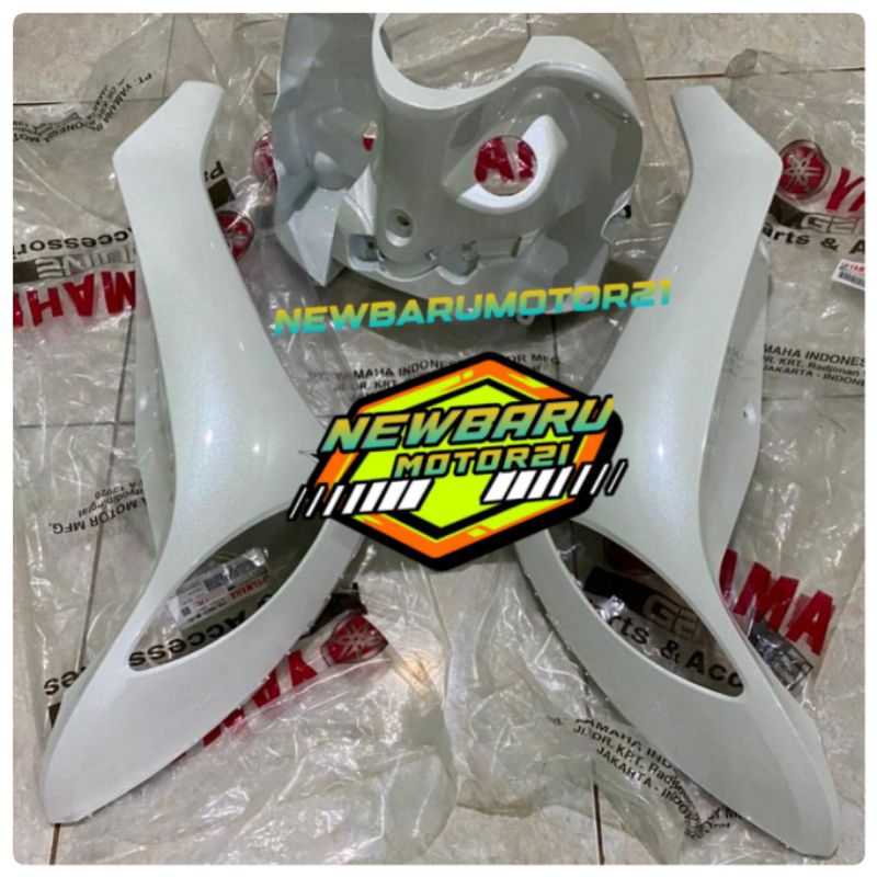 BODY SET SAYAP DEPAN FINO FI 115 FINO 125 PUTIH ORIGINAL YAMAHA