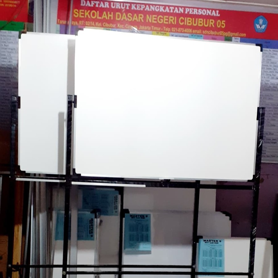 

white Board stand Roda 80 x 120 cm Non Magnetik terlaris