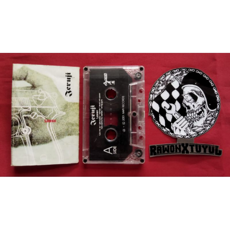 kaset pita band jeruji lawan