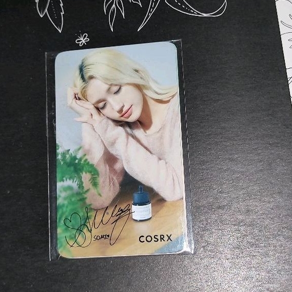 [NEW-OFFICIAL] Somi x COSRX  Sociolla photocard