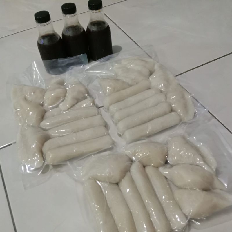 

Pempek palembang, asli ikan tenggiri