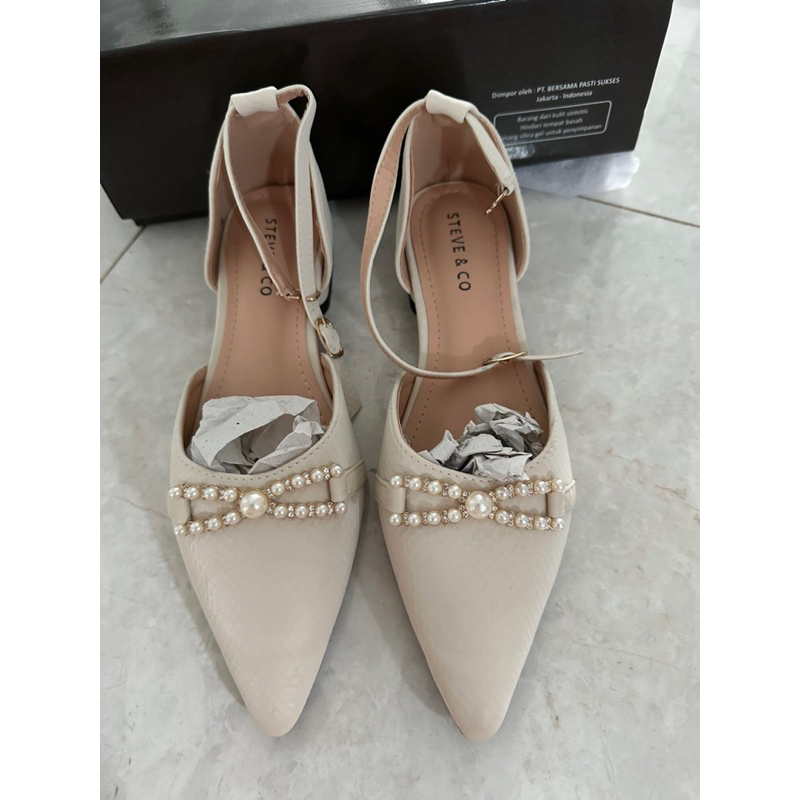 Preloved heels steve and co