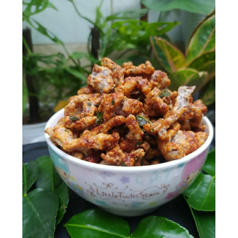 

usus crispy pedas daun jeruk