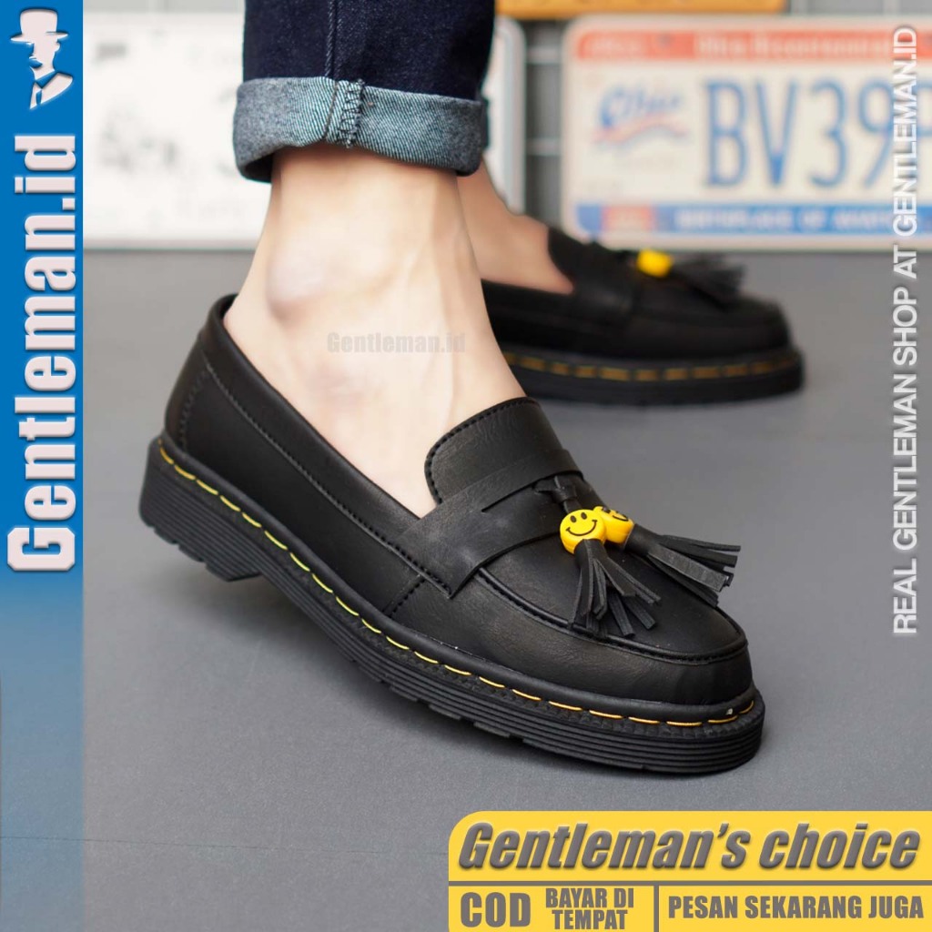 GENTLEMAN Giyani Sepatu Casual Pria Slip On Hitam Loafers Kuliah Kantor Pesta Keren Terbaru