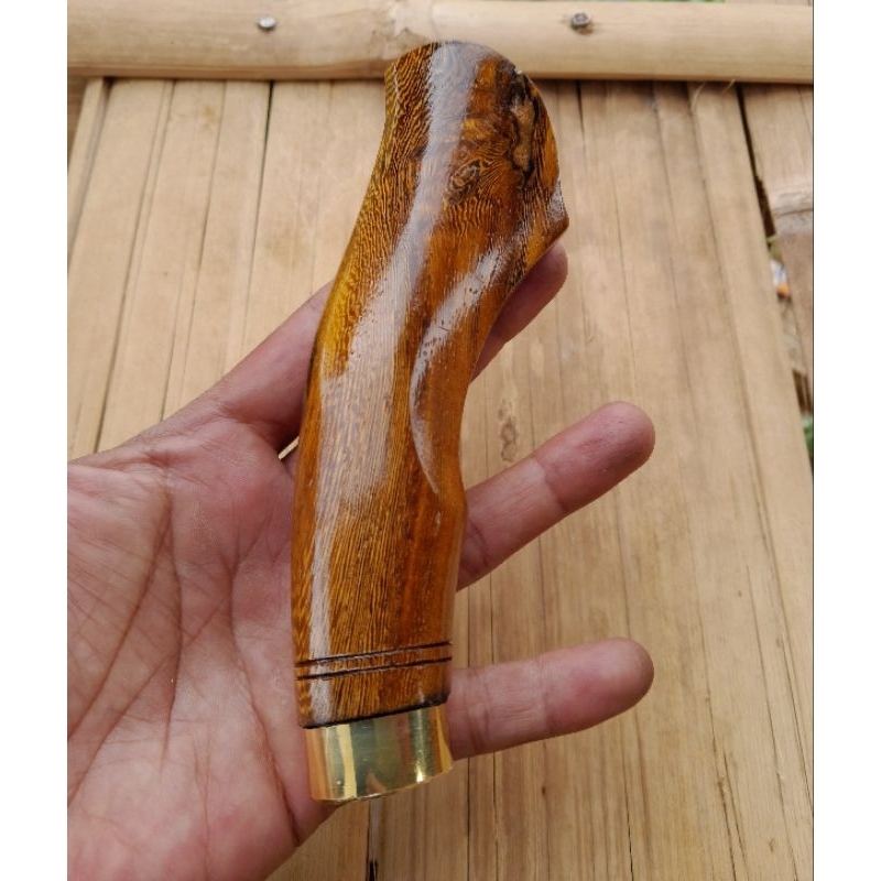 GAGANG PISAU SEMBELIH KAYU JOHAR