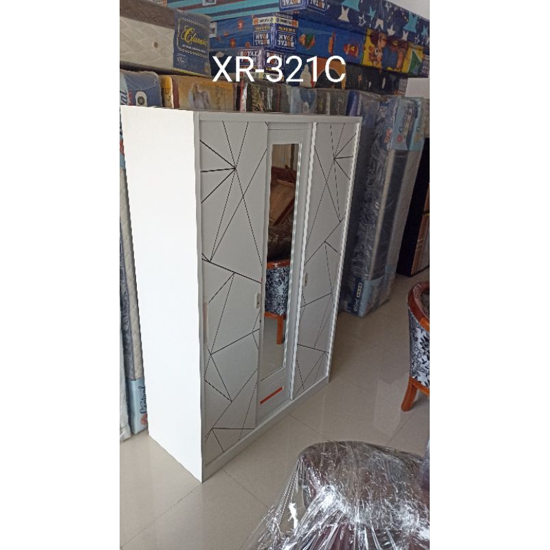 Lemari Besi sleding 3 pintu