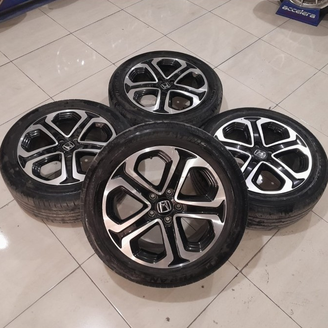Velg Mobil Bekas Copotan Std Hrv Prestige Original Ring17 Plus Ban 215 55 R17