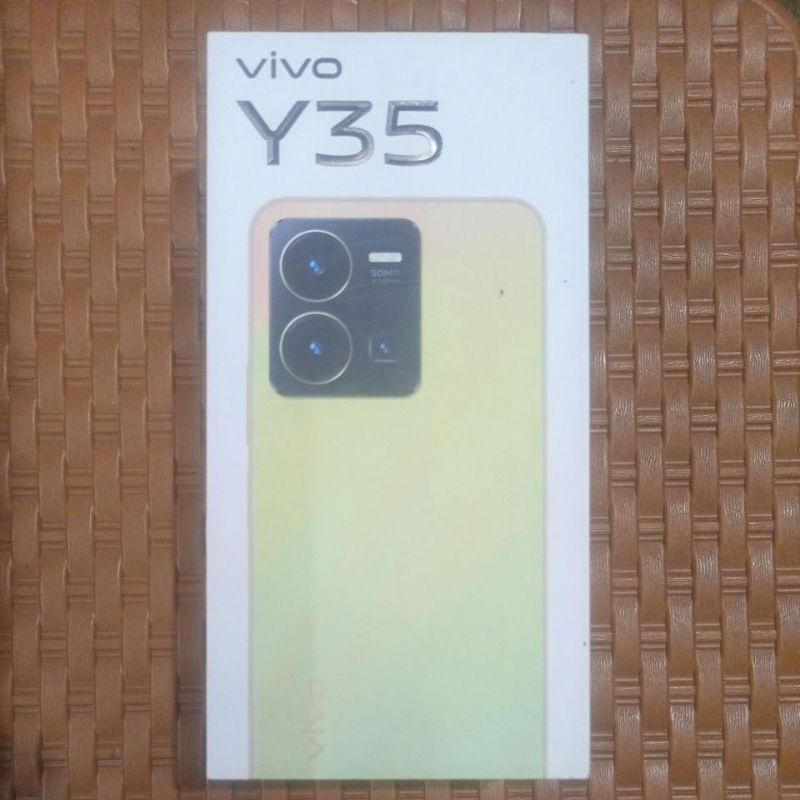 Kardus second bawaan Handphone Vivo Y35