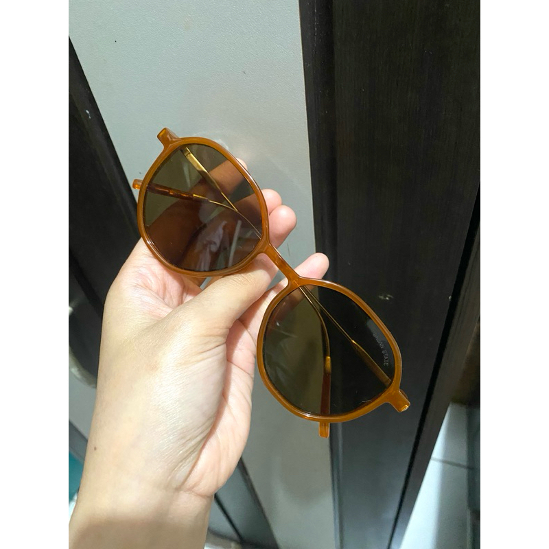 Preloved Kacamata Urban State Sunglasses