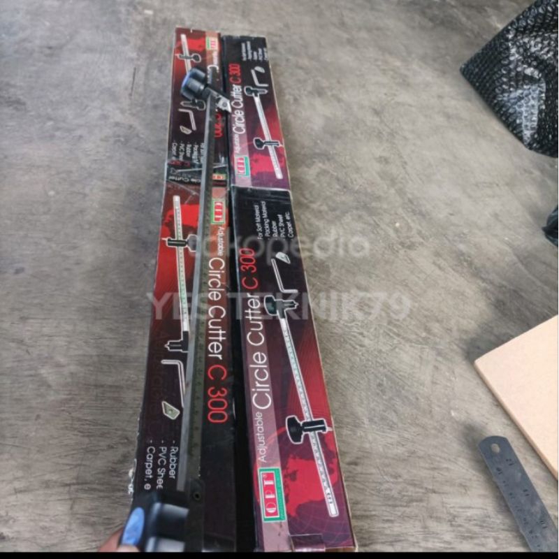 

circle cutter 30cm C 300alat Potong Packing merek OPT