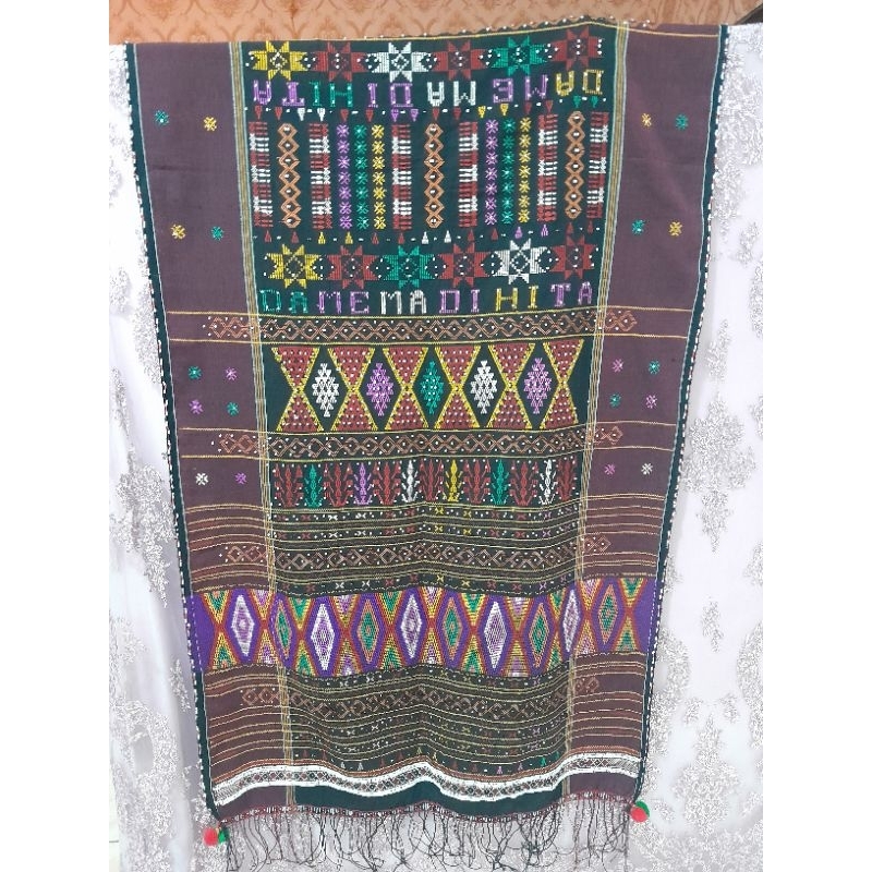 ULOS SADUM ANGKOLA TENUNAN TANGAN