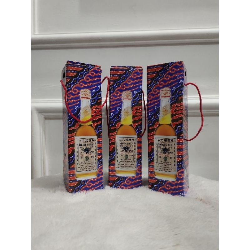 Minyak Tawon Tutup Putih Asli Makassar