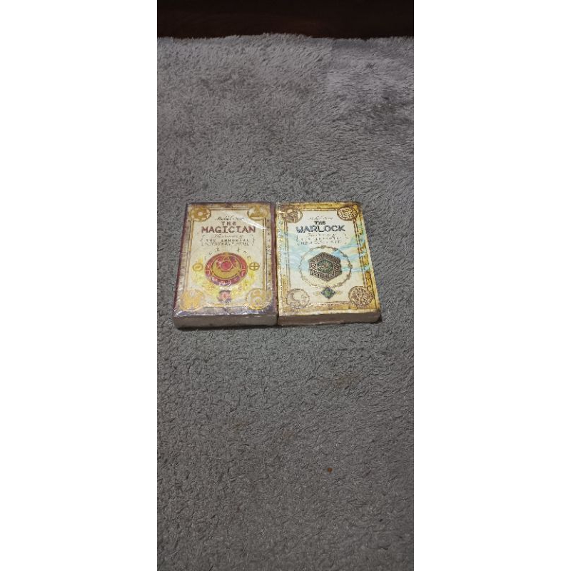 MICHAEL SCOTT-THE SECRETS OF THE IMMORTAL NICHOLAS FLAMEL SERIES.