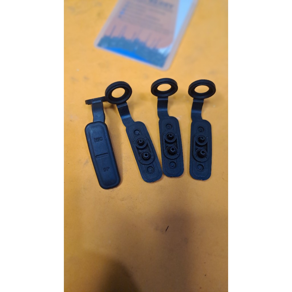 KARET TUTUP MIC ICOM V85 TUTUP MIC HT ICOM IC-85 BARU