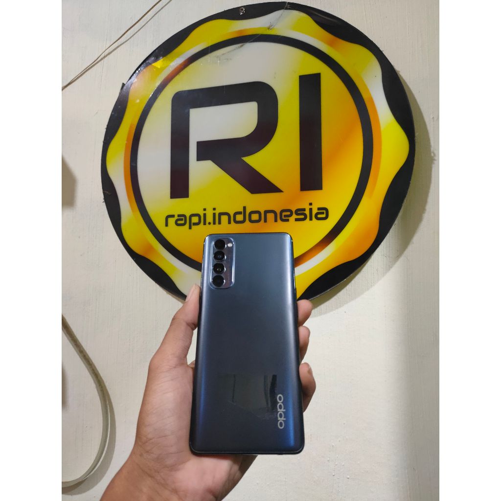 Oppo Reno 4 Pro 8+5/256 Snapdragon 720G