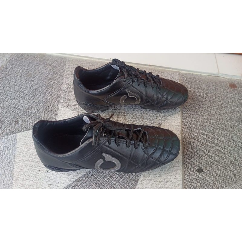 sepatu bola ortuseight 38 second