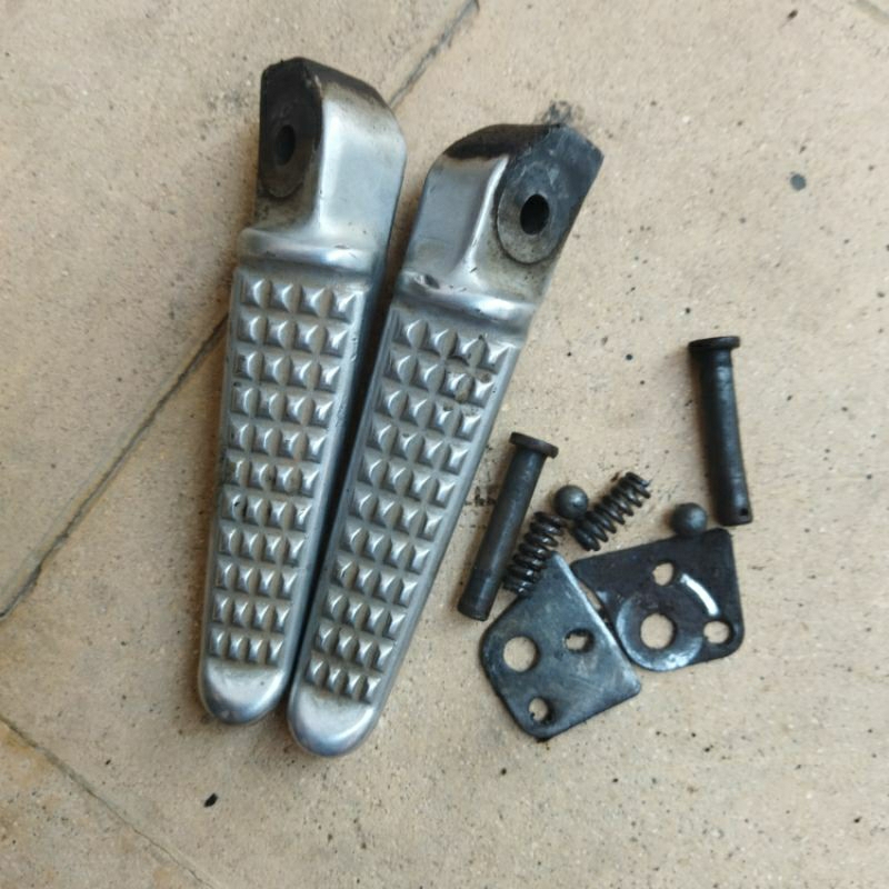 Step belakang CB150R original copotan