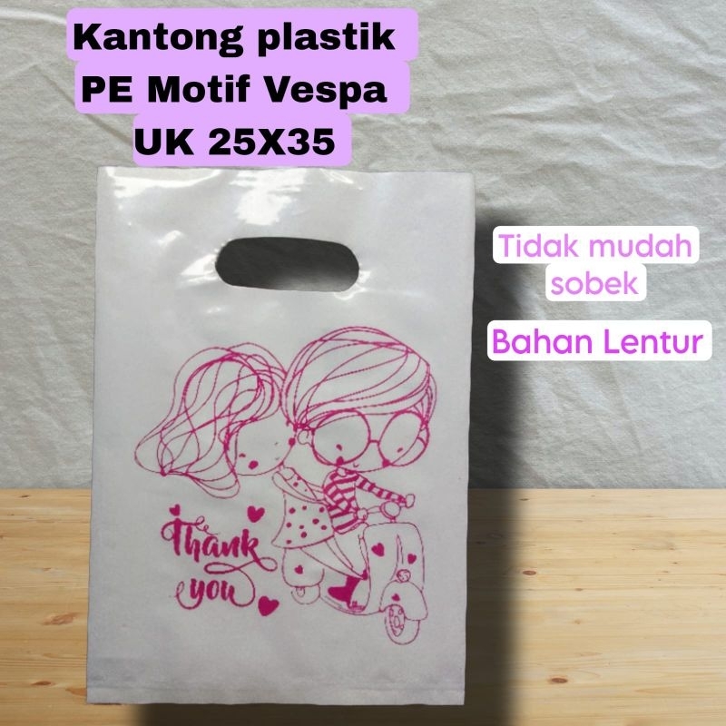 

(isi 50) ukuran 25cmX35,kantong plastik PE motif thank you vespa,kantong skincare,kantong aksesoris,kantong bingkisan,kemasan online shop,kemasan daleman,kemasan skincare,kemasan aksesoris.