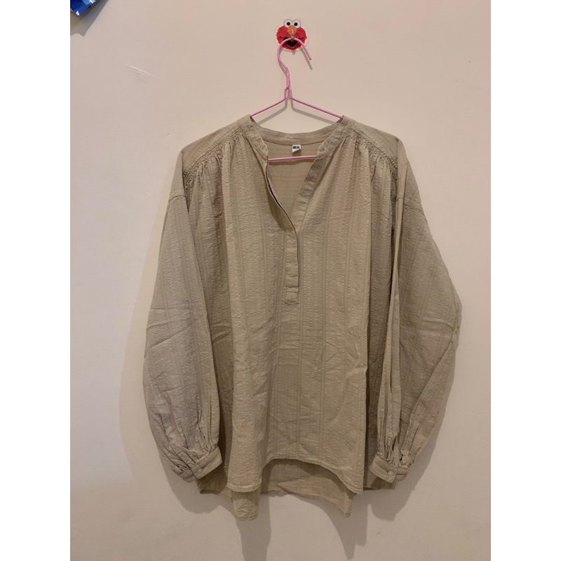Uniqlo Cream Cotton Dobby