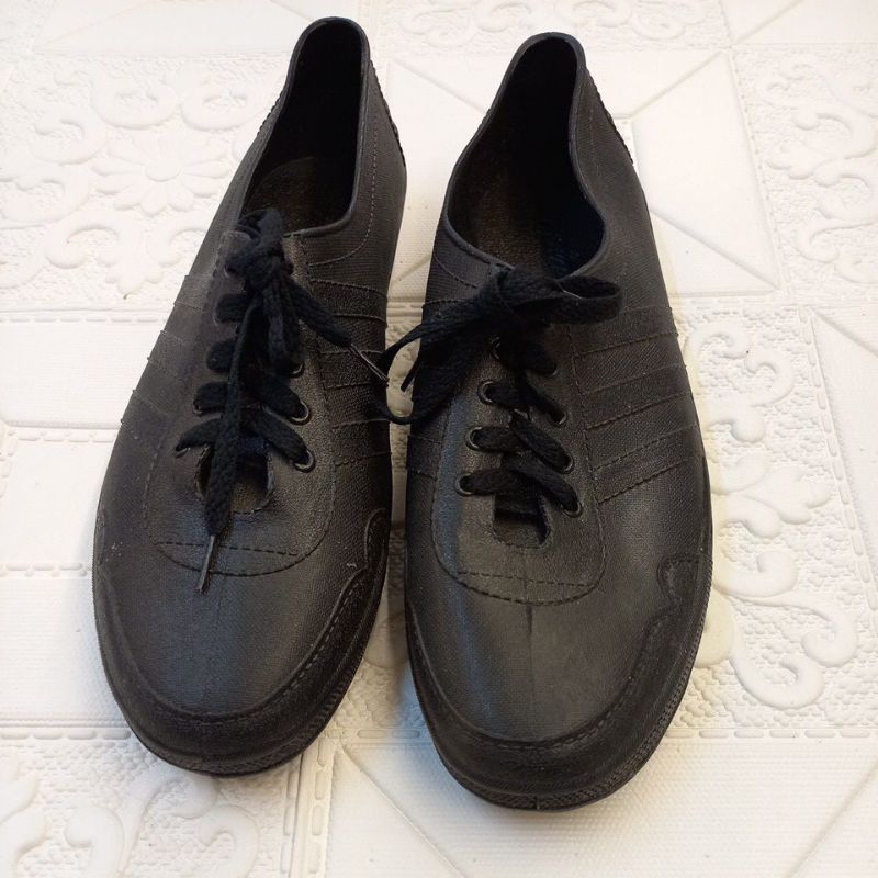 Sepatu gambir . Sepatu Karet Taiyoko Sepatu Karet Bola Tani Alas Kaki Petani Sawit Sepatu Karet merk