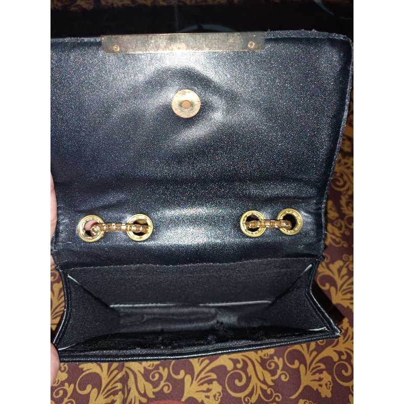 Tas Selempang Wanita Rantai Hitam