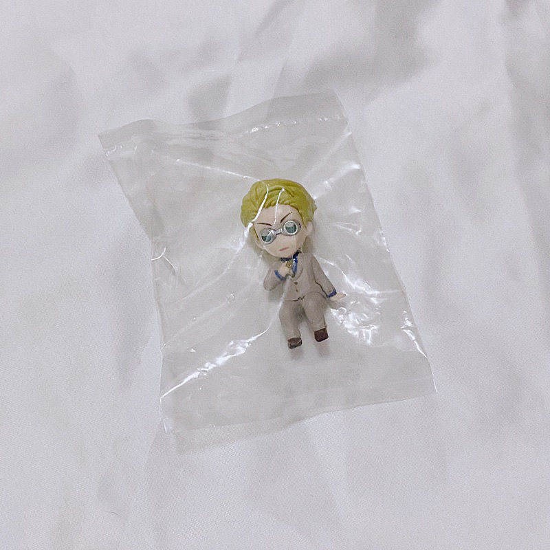 JUJUTSU KAISEN OFFICIAL SITTING FIGURE