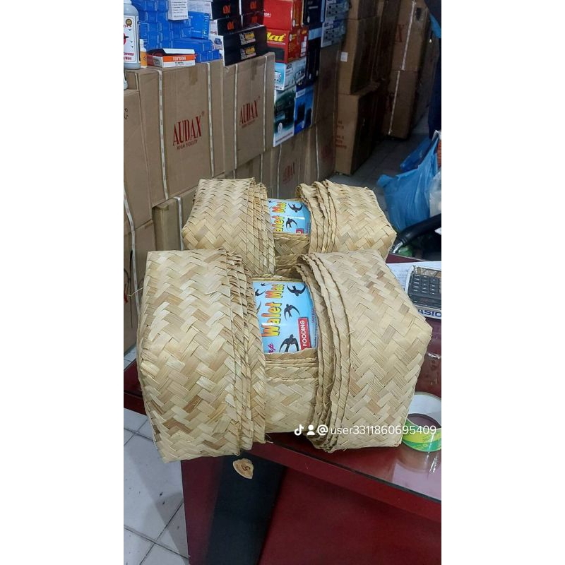 

besek bakul 25x25.besek walet