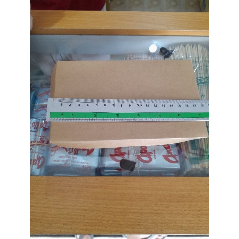 

TERMURAH Dus Craft Lunchbox Uk M 18cmx11cm per lembar