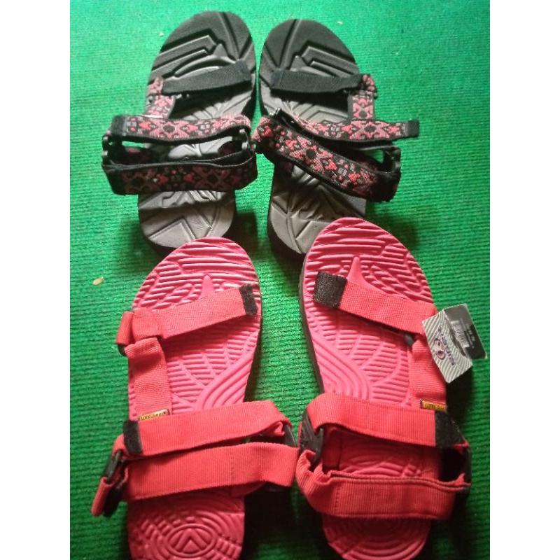 Sendal gunung eiger