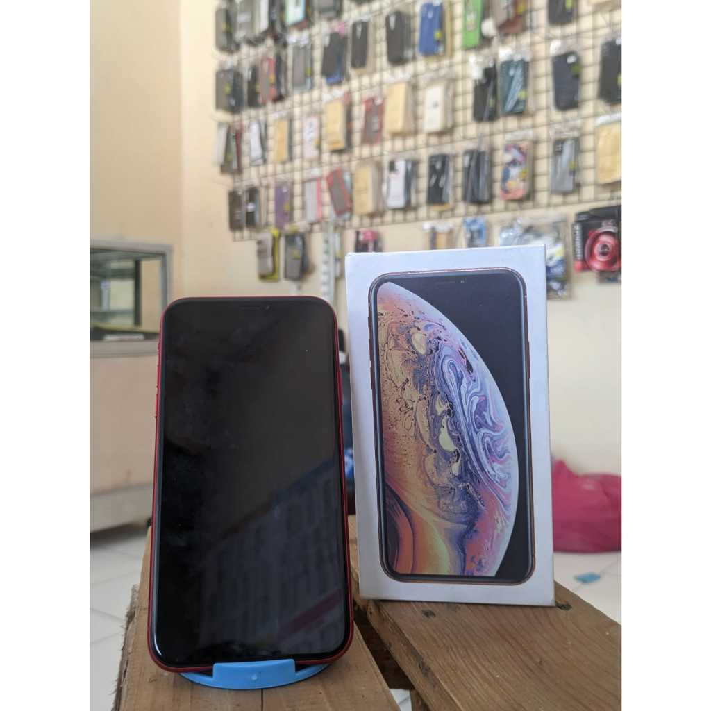iphone Xr 64gb red LLA