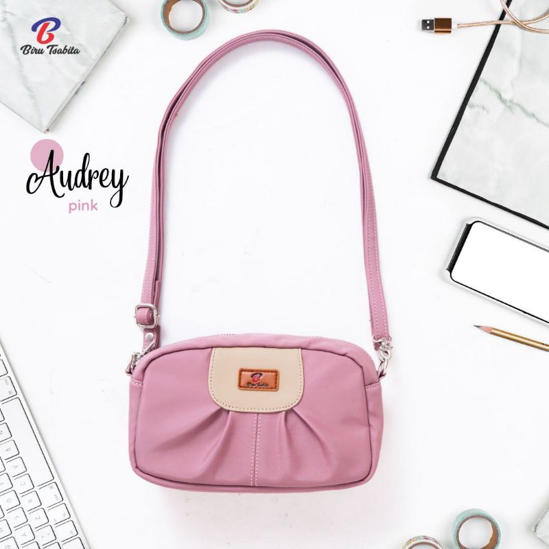 tas selempang Audrey by biru tsabita