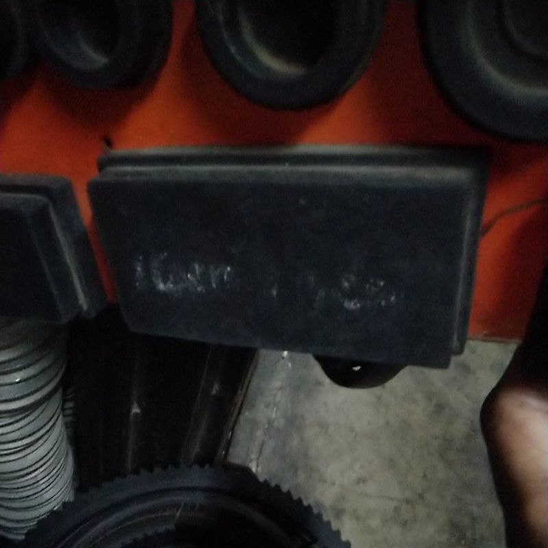 Karet Kaki Alas Kursi Holo 10x5 cm