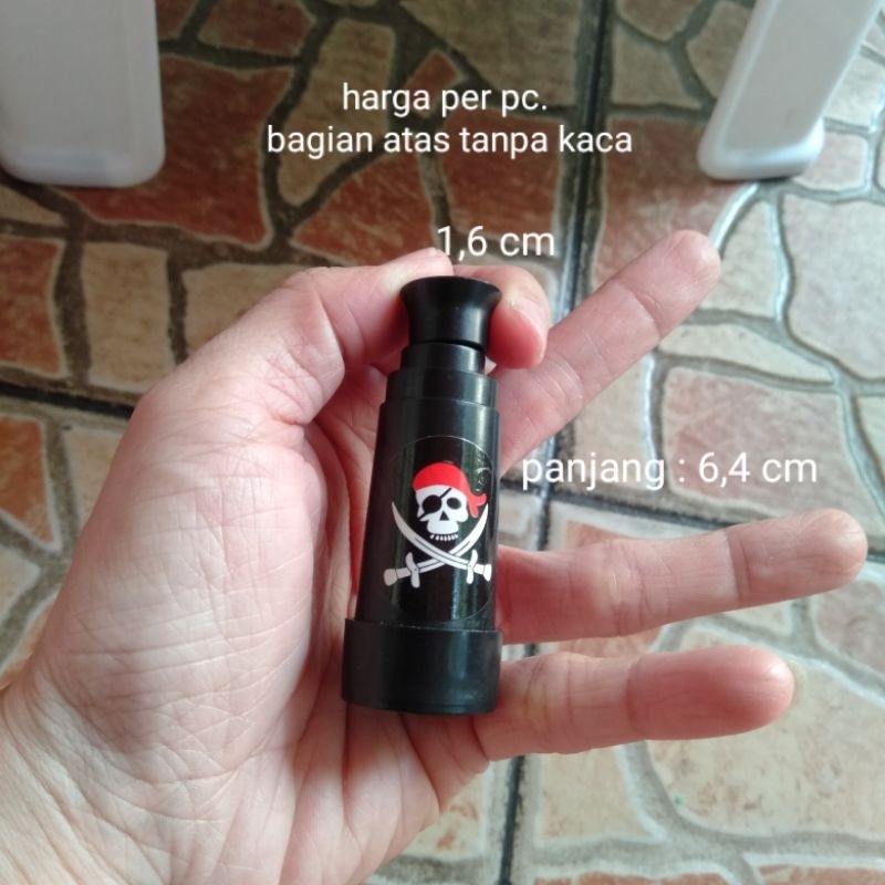 Mainan Teropong Bajak Laut Warna Hitam