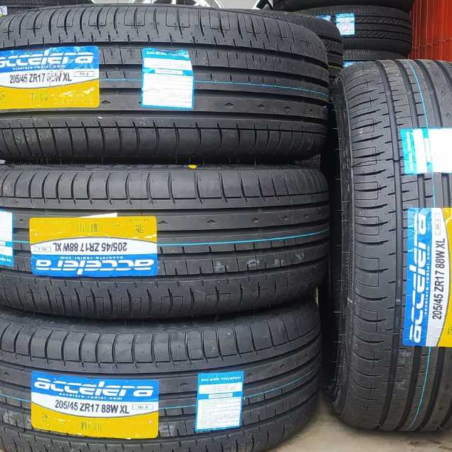 Ban Mobil R17 215 45 ACCELERA PHI-R BAN STANDRT VELG RACING RING 17 215/45 TUBELESS RADIAL